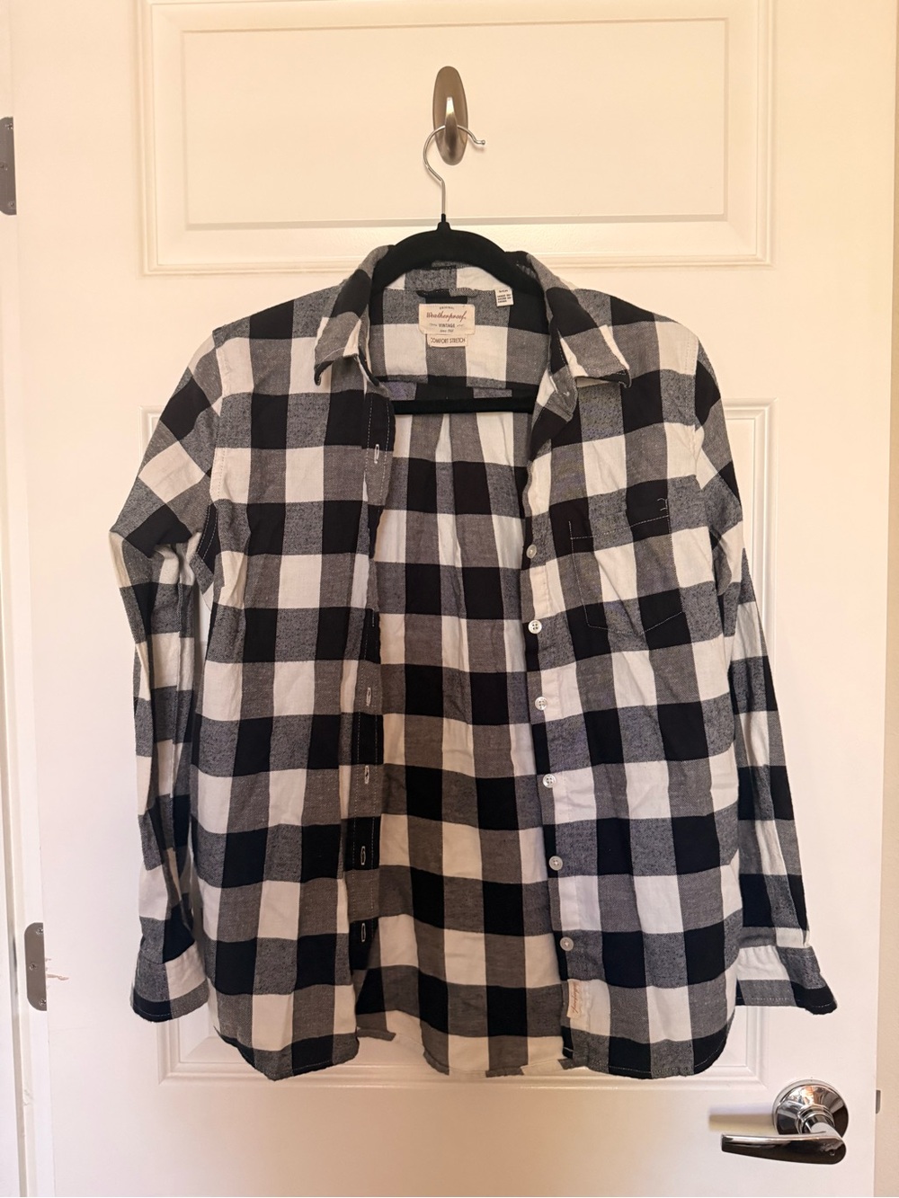 Everyday Black & White Buffalo Check Button-Down Shirt - Women